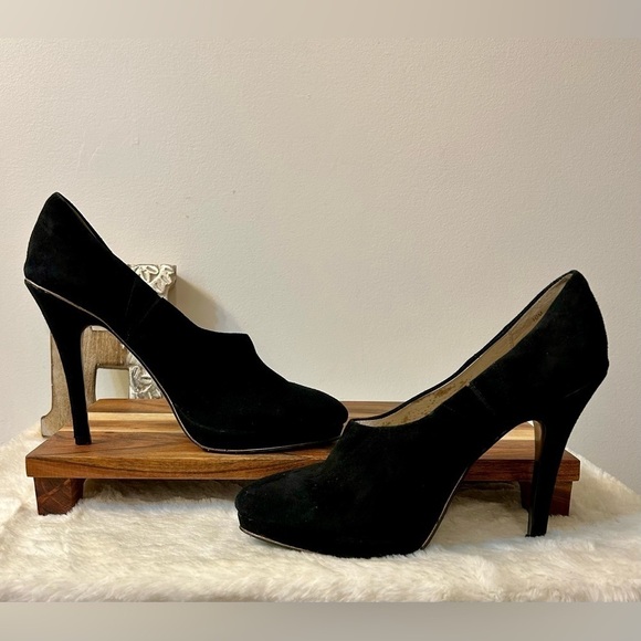 Juicy Couture Elyssa Platform Booties in Black Suede Size 10 - Picture 5 of 16